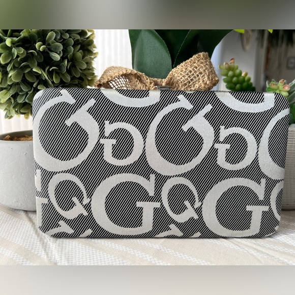 Handbags - Silver/Black “G” snap wallet/clutch